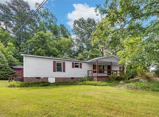 1077 Moffitt Rd, Asheboro, NC 27205