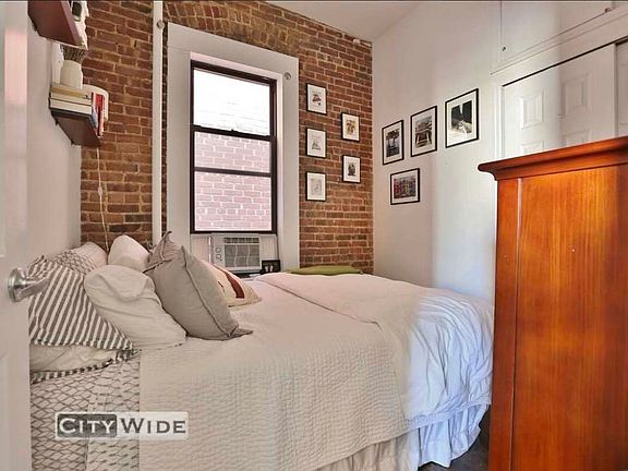 4th image of 335 E 13th St #26