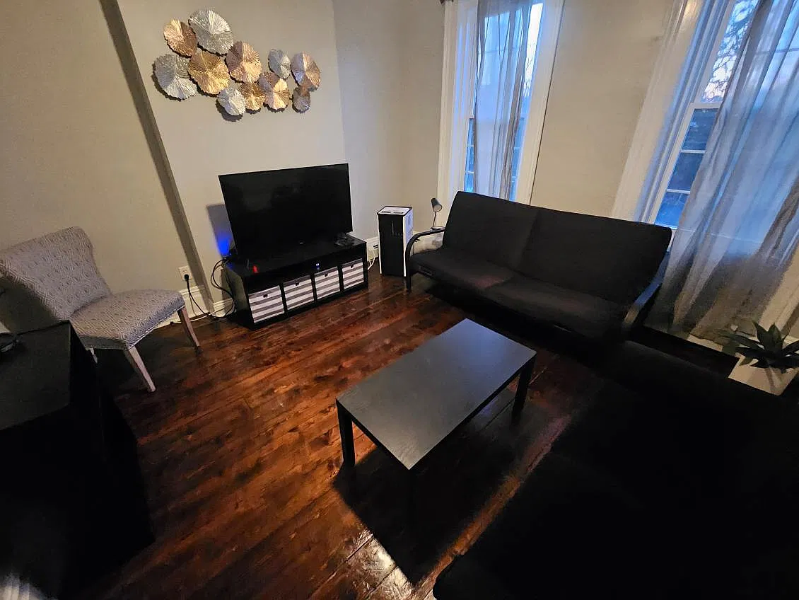 2 bed, 800 sqft, $1,650 — Photo 3