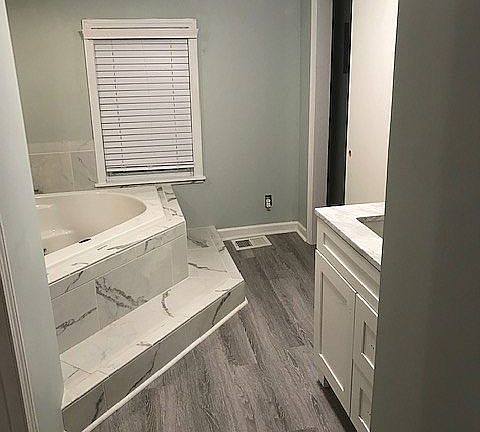 3rd image of 508 Belmont St