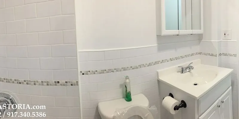 Rented by Alexiou Realty | media 32