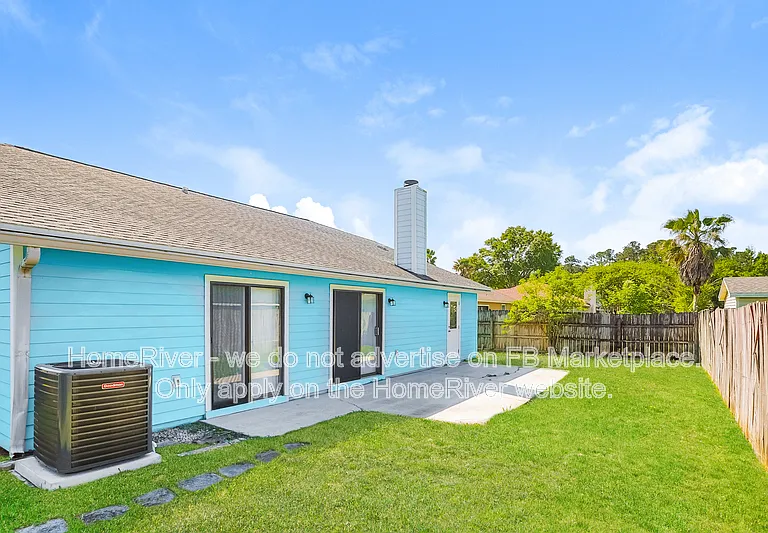 7966 Amandas Crossing Dr E — Photo 15