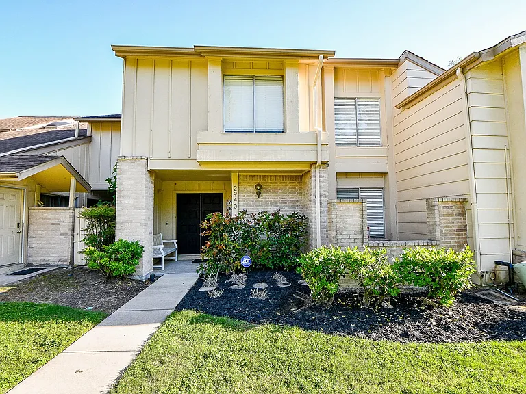 2940 Windchase Blvd #8 — Photo 27
