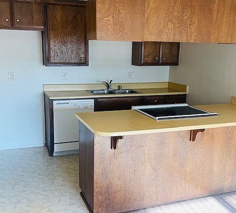 3rd image of 10643 Olson Dr #10643