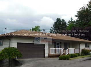 245 SE 5th St, Troutdale, OR 97060