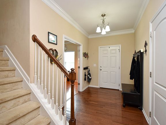 4th image of 287 Woodsong Dr