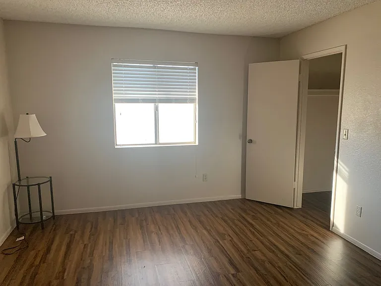 953 W Cortez Ln — Photo 5