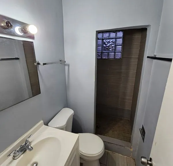 7814 S Essex Ave #1 — Photo 7