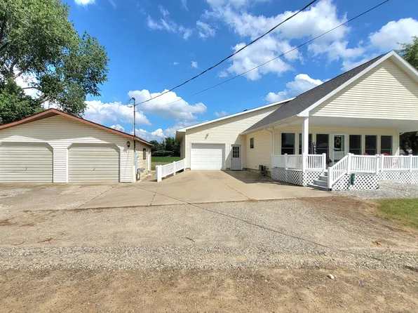 879 S Werners Landing Dr, Bronson, MI 49028