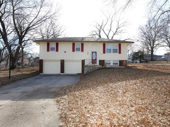 16501 E 28th Pl, Independence, MO 64055