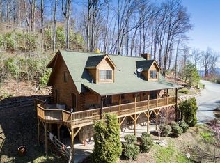 140 Hunting Trl, Hendersonville, NC 28792