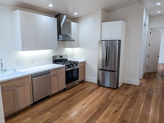 2nd image of 615 Minna St #11584748