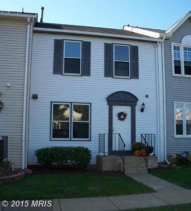 1st image of 711 Arbor Ct