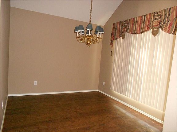 3rd image of 7116 Napa Valley Dr