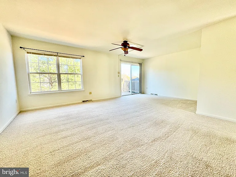 305 Charring Cross Dr — Photo 6