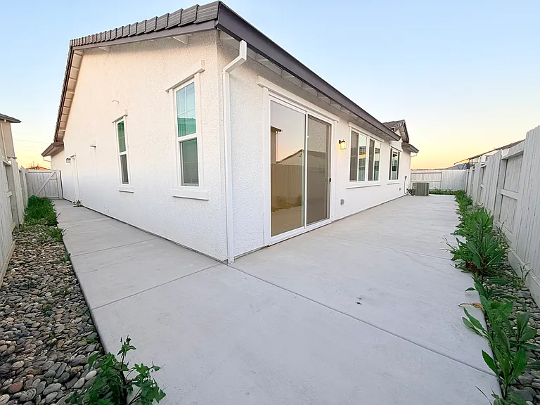 3394 Orso Grande St — Photo 32