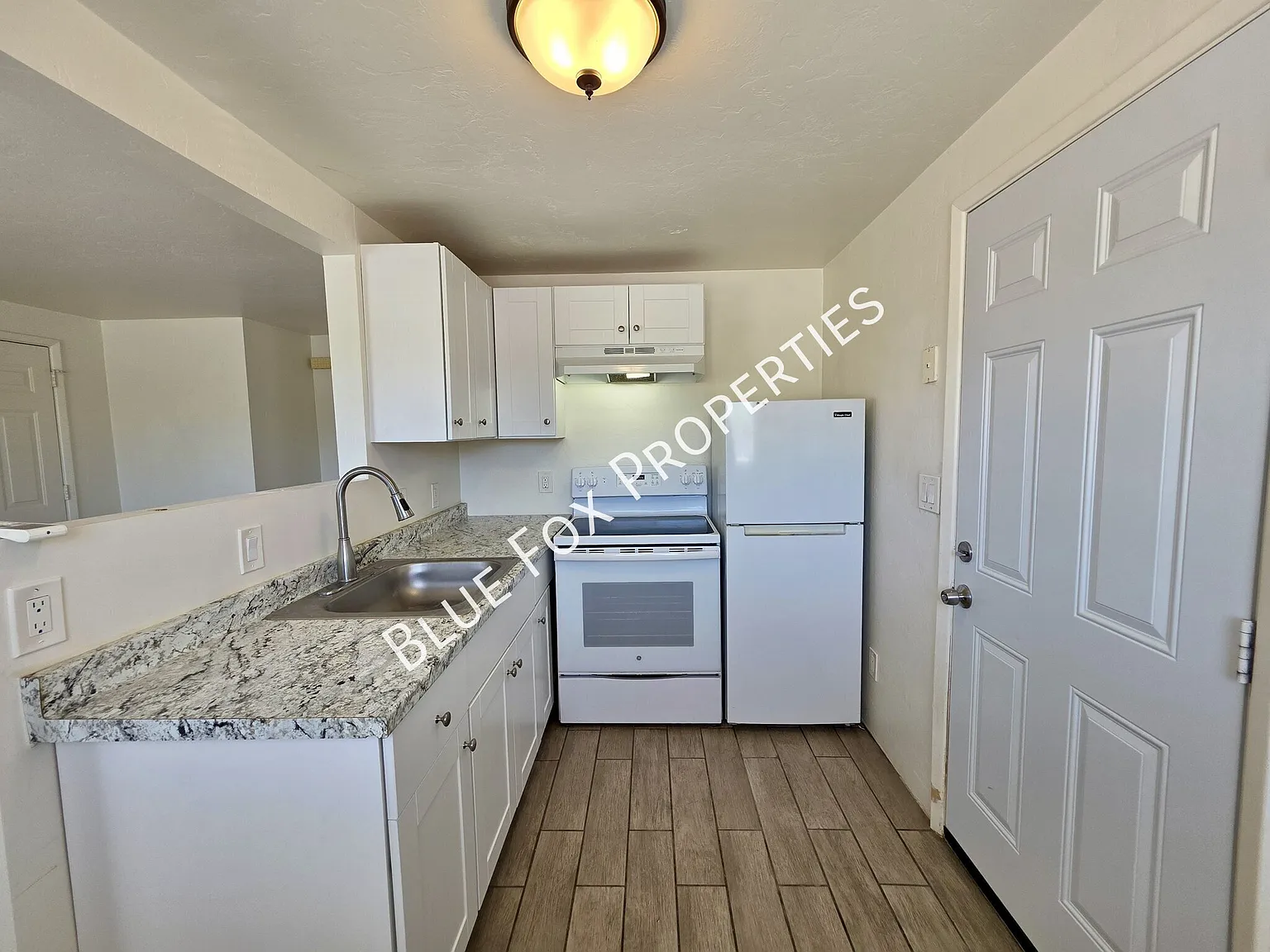 3401 E Bermuda Street # C — Photo 4