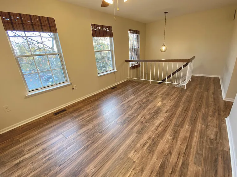 19060 Cherry Bend Dr — Photo 10