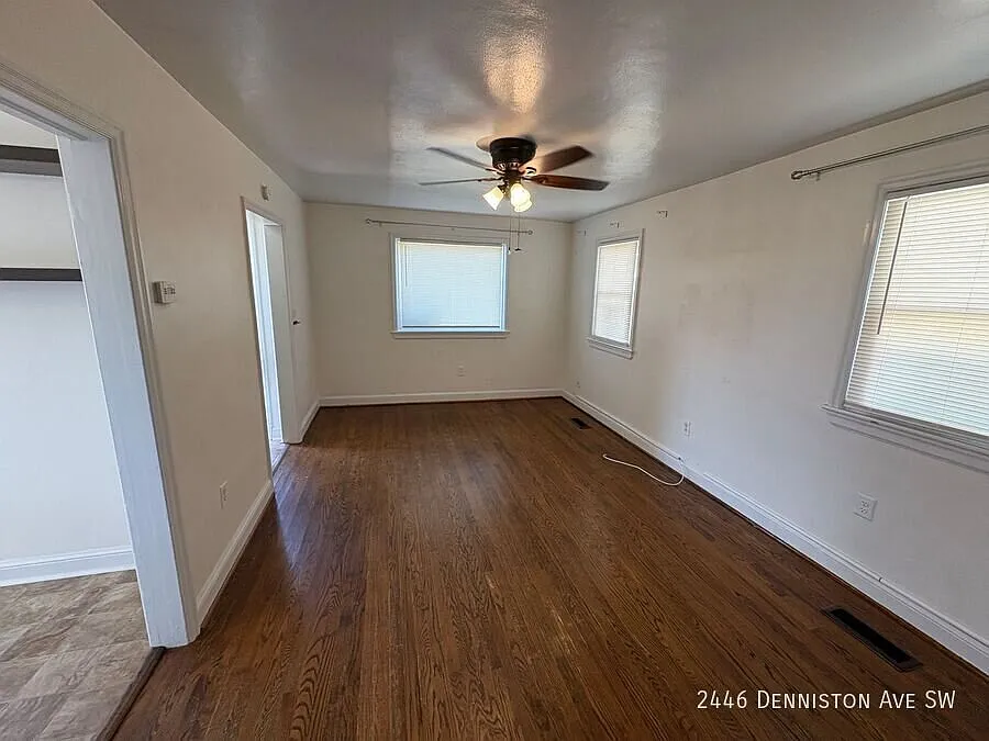 2 Bed 1 Bath Home In Raleigh Court -Coming Soon! — Photo 4