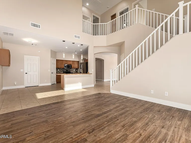 10625 E Knowles Ave — Photo 9