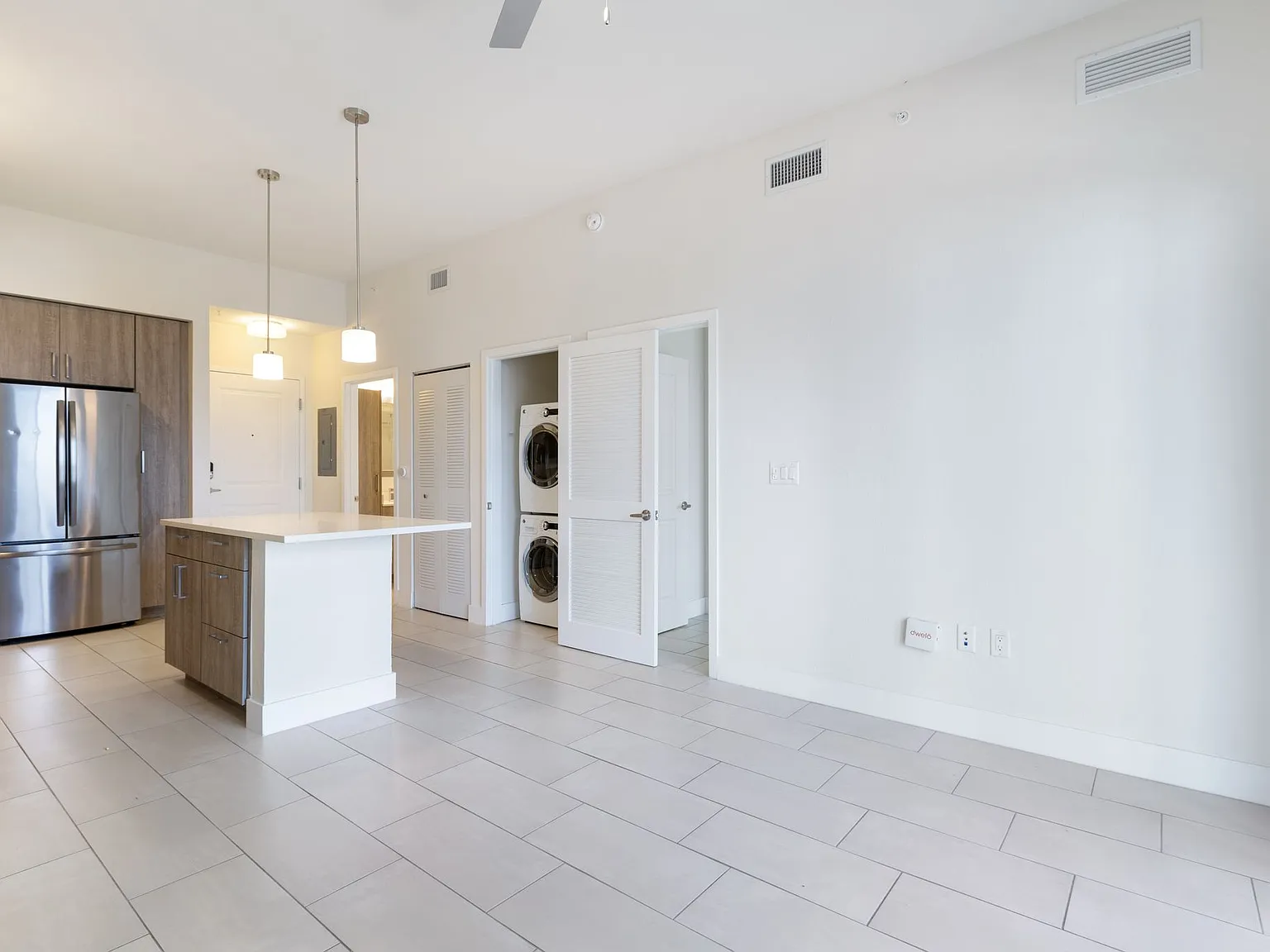 1 bed, 730 sqft, $2,859 — Photo 1