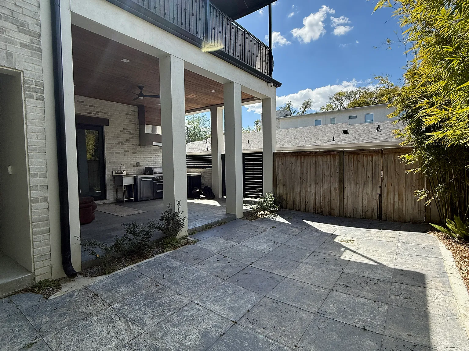 1 bed, 1.5 bath, $2,750 — Photo 4