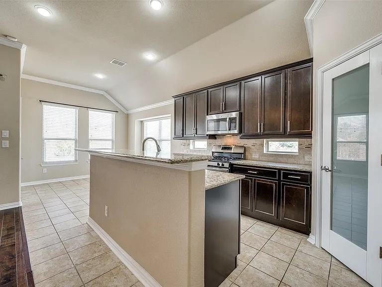 1017 Nob Hill Pl — Photo 12