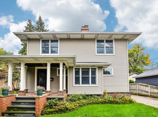 415 Douglas Ave, Waukegan, IL 60085