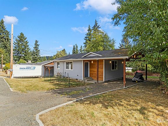 2nd image of 4368 Division Avenue W