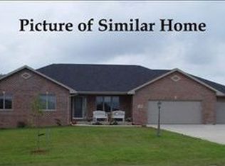 10215 Blue Spruce Dr, Peosta, IA 52068