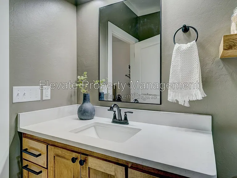 1616 NW 17th St #16 — Photo 27