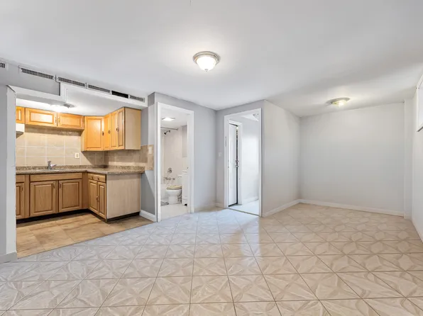 2801 Gunther Avenue image 9 of 20