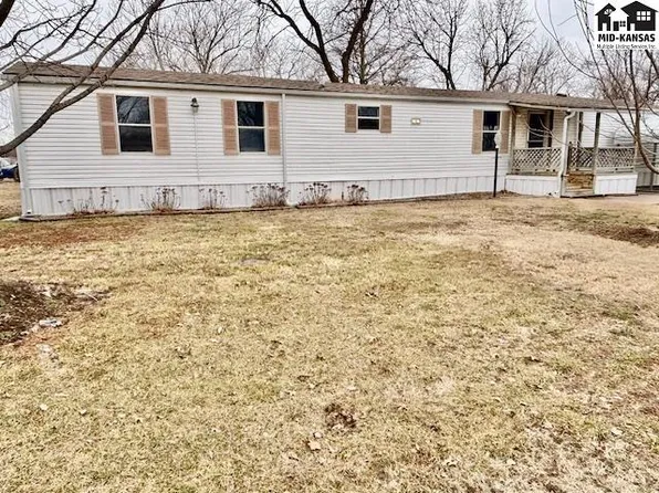 303 Prairie Rd, McPherson, KS 67460