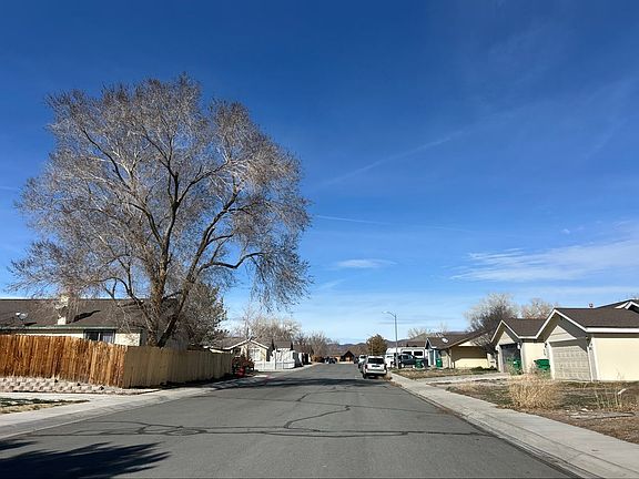 5th image of 158 Rosecrest Dr