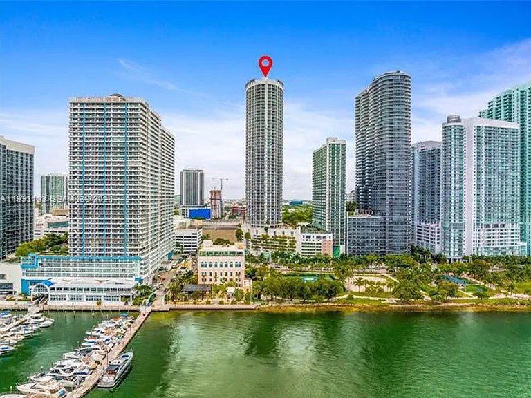1750 N Bayshore Dr #2401 — Photo 1