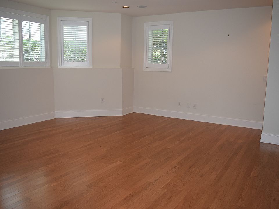 Lower Level Media Room/Office/3rd Bedroom