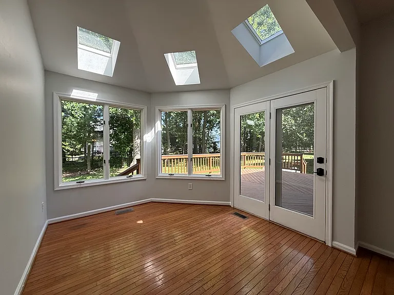 8011 Lions Crest Way — Photo 7