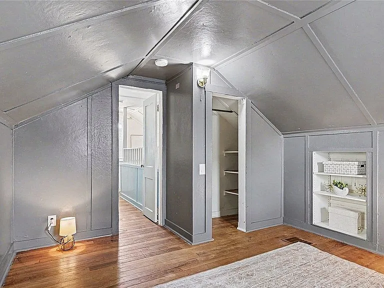 274 Newton Rd — Photo 15