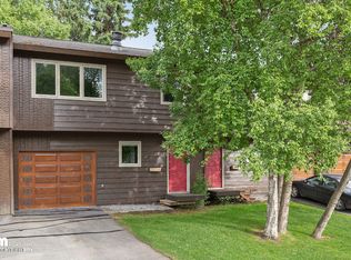 9525 Liberty Cir, Anchorage, AK 99515