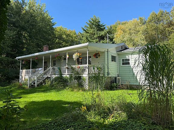 2nd image of 19 River Rd