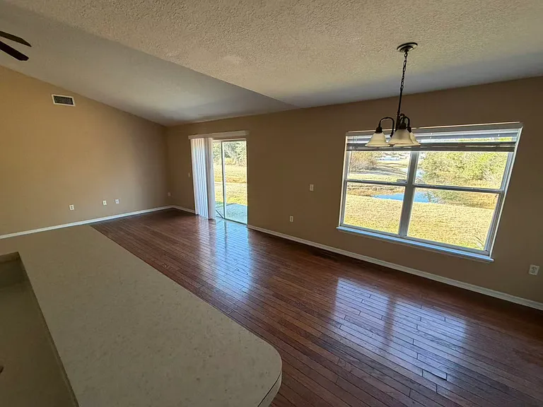 717 Cockatoo Ct — Photo 15