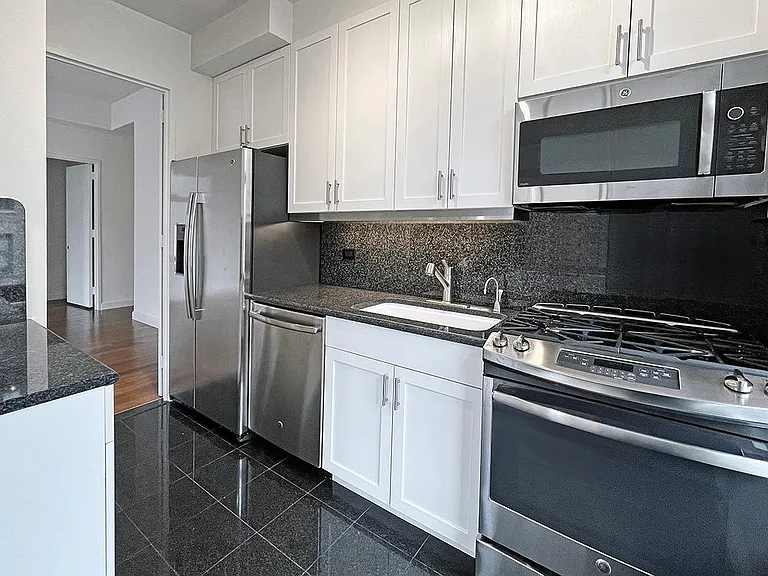 145 E 81st St #6D — Photo 5