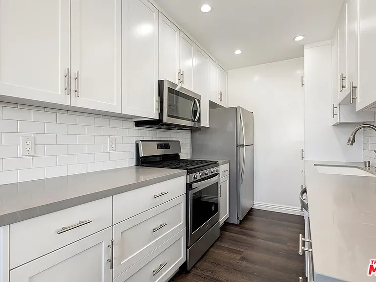 1015 Ashland Ave #4 — Photo 6