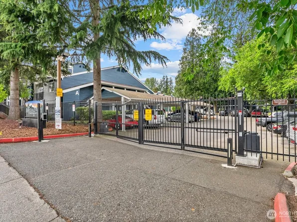 215 100th Street SW #A106, Everett, WA 98204