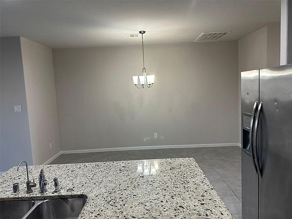 5th image of 2128 Del Mar Dr