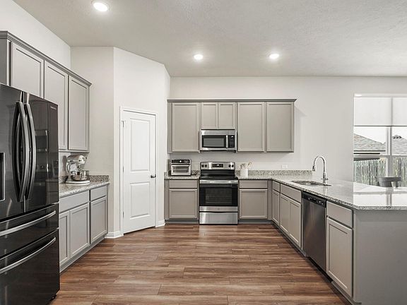 4th image of 2038 Viva Rd