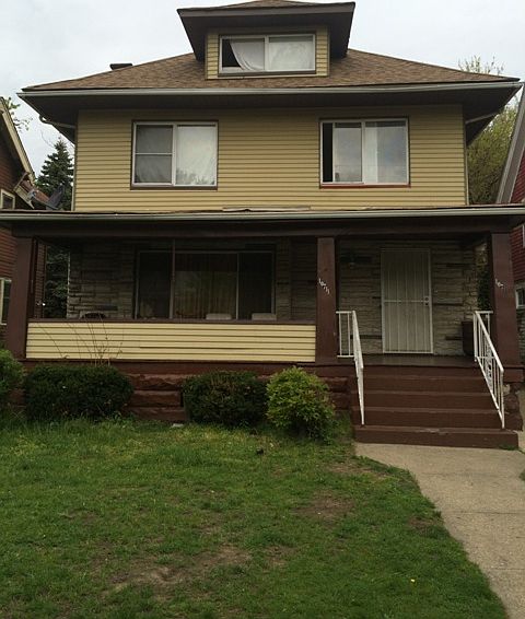 1st image of 10711 Grantwood Ave