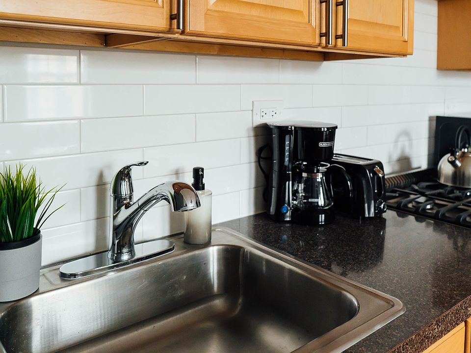 Studio - Kitchen