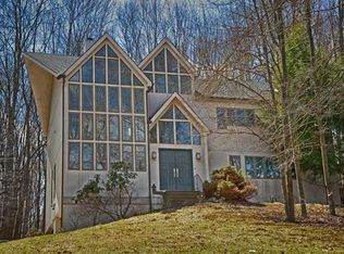2480 Campmeeting Rd, Sewickley, PA 15143