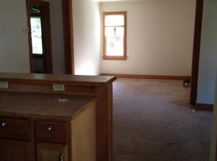 6528 Powell Pl, Wauwatosa, WI 53213